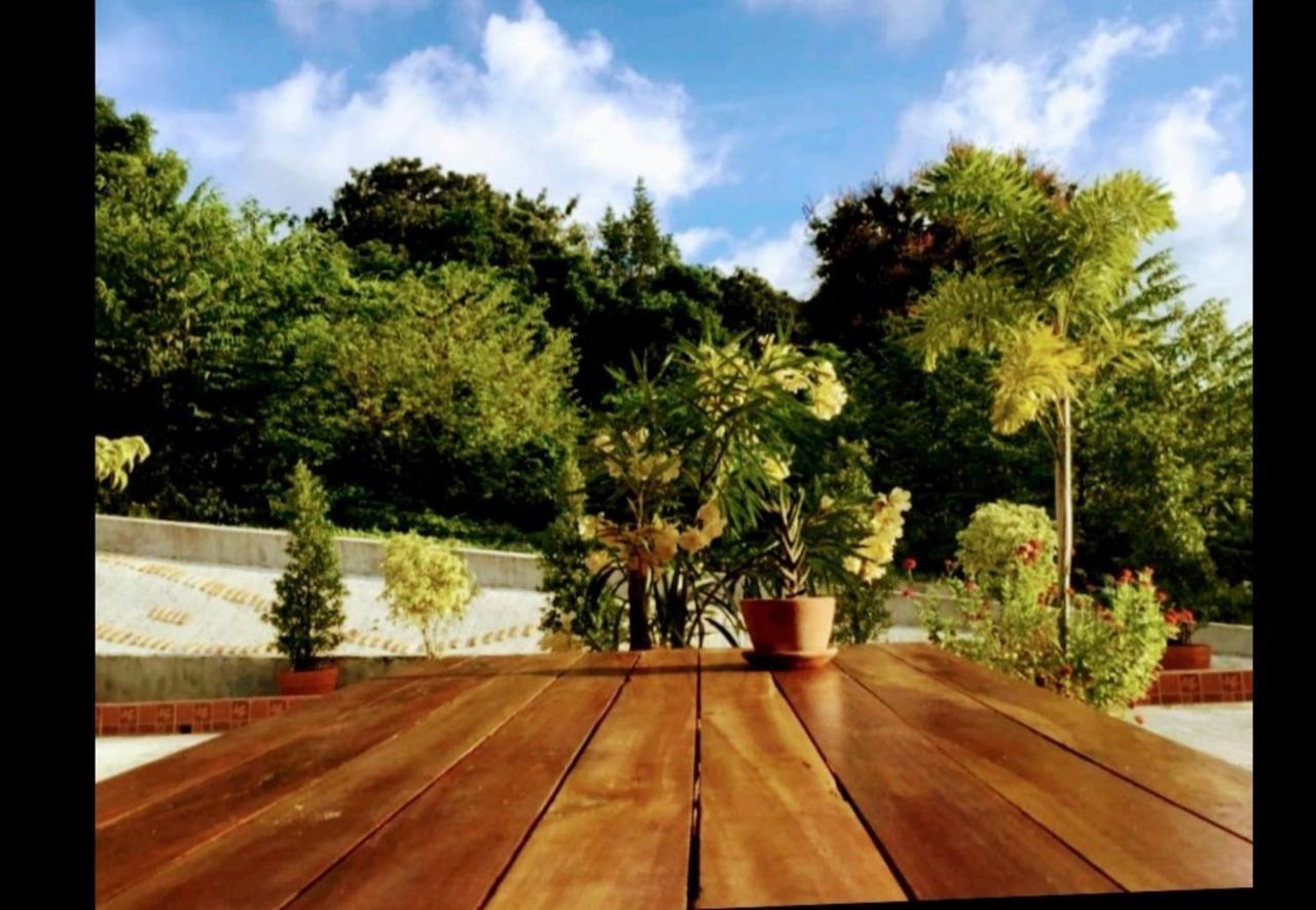 Daisy'S 2 Bedroom Family Home For Up To 5 Guests With Garden & Bbq Koh Samet Esterno foto