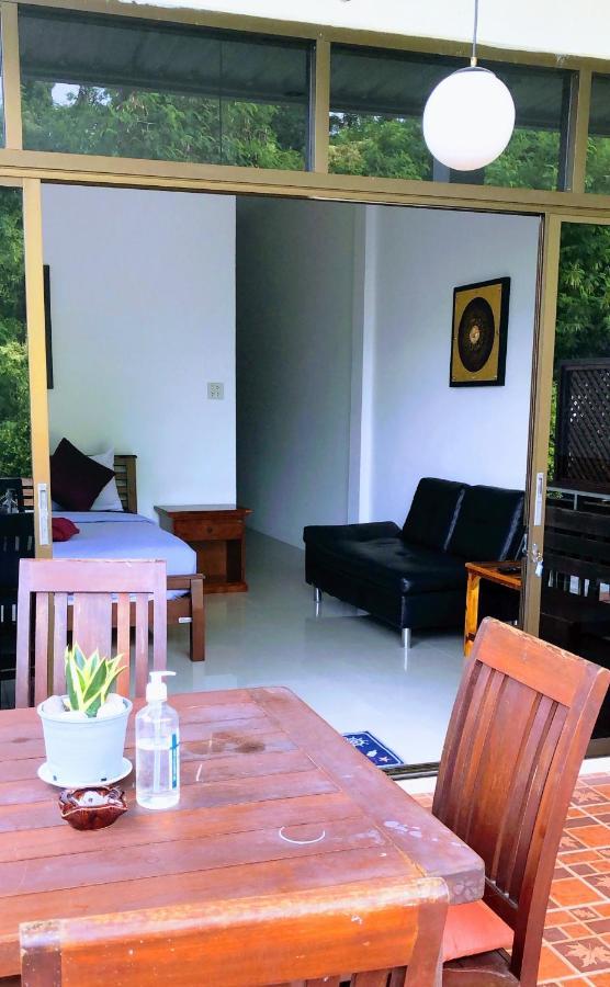 Daisy'S 2 Bedroom Family Home For Up To 5 Guests With Garden & Bbq Koh Samet Esterno foto