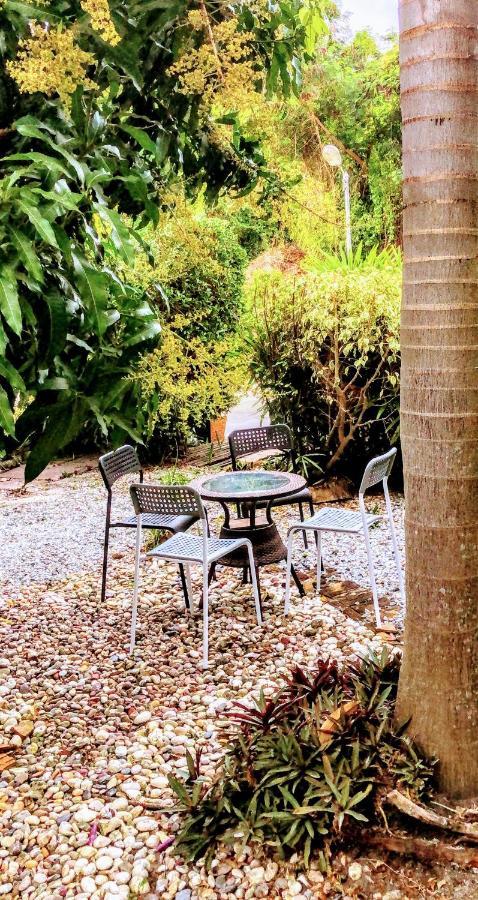 Daisy'S 2 Bedroom Family Home For Up To 5 Guests With Garden & Bbq Koh Samet Esterno foto